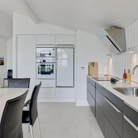 Дом отдыха Botolphus - 20m From The Sea By Interhome Нексё