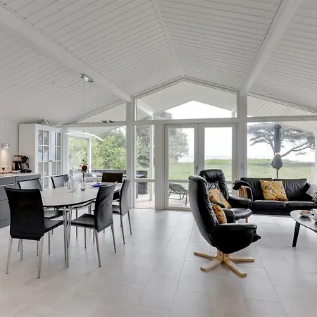 Botolphus - 20m From The Sea By Interhome *