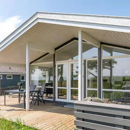 Botolphus - 20m From The Sea By Interhome