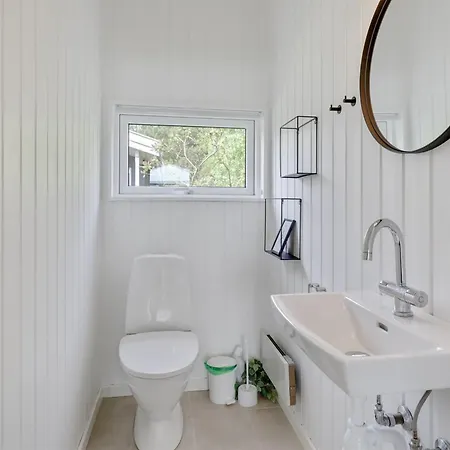 Botolphus - 20m From The Sea By Interhome *